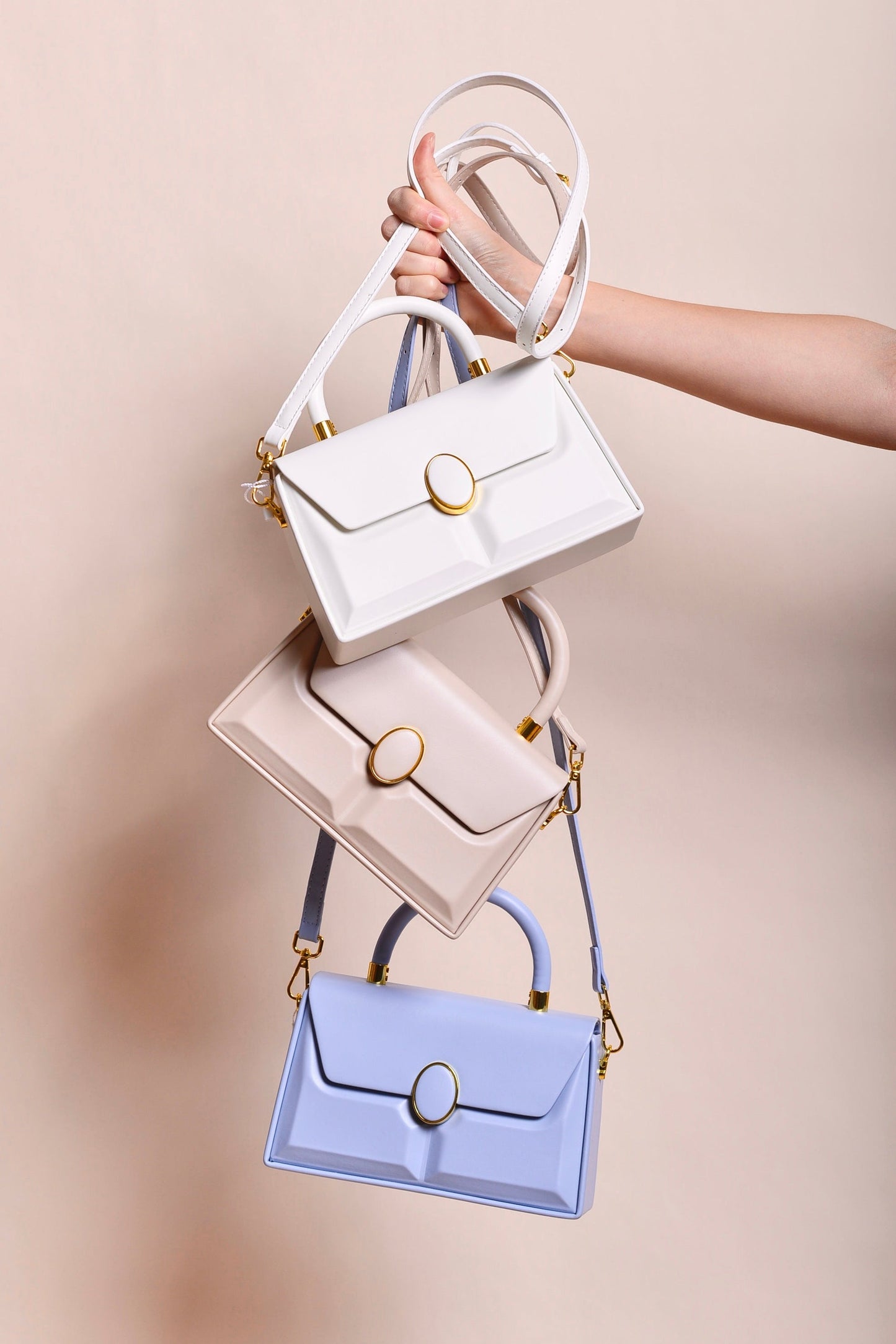 Tasche Vdoucy – Elegante Mini Handtasche mit goldenen Details
