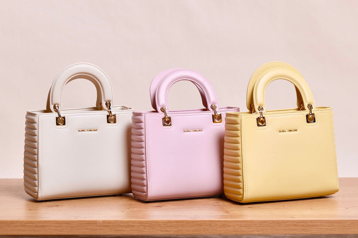 Tasche Vbabie – Elegante Mini-Handtasche mit Gold-Details