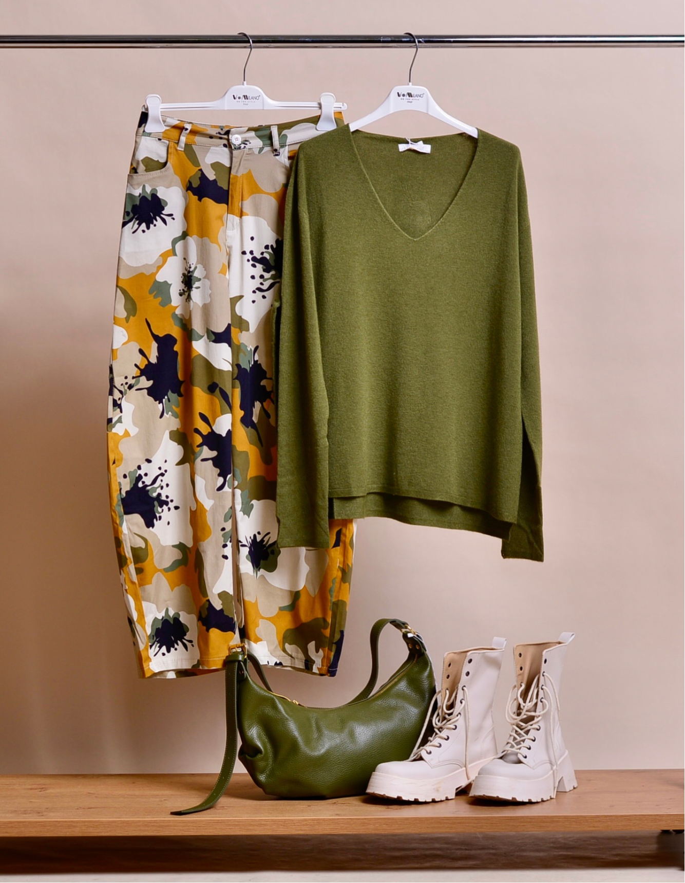 Pullover Variadne – Feinstrick mit V-Ausschnitt | Made in Italy