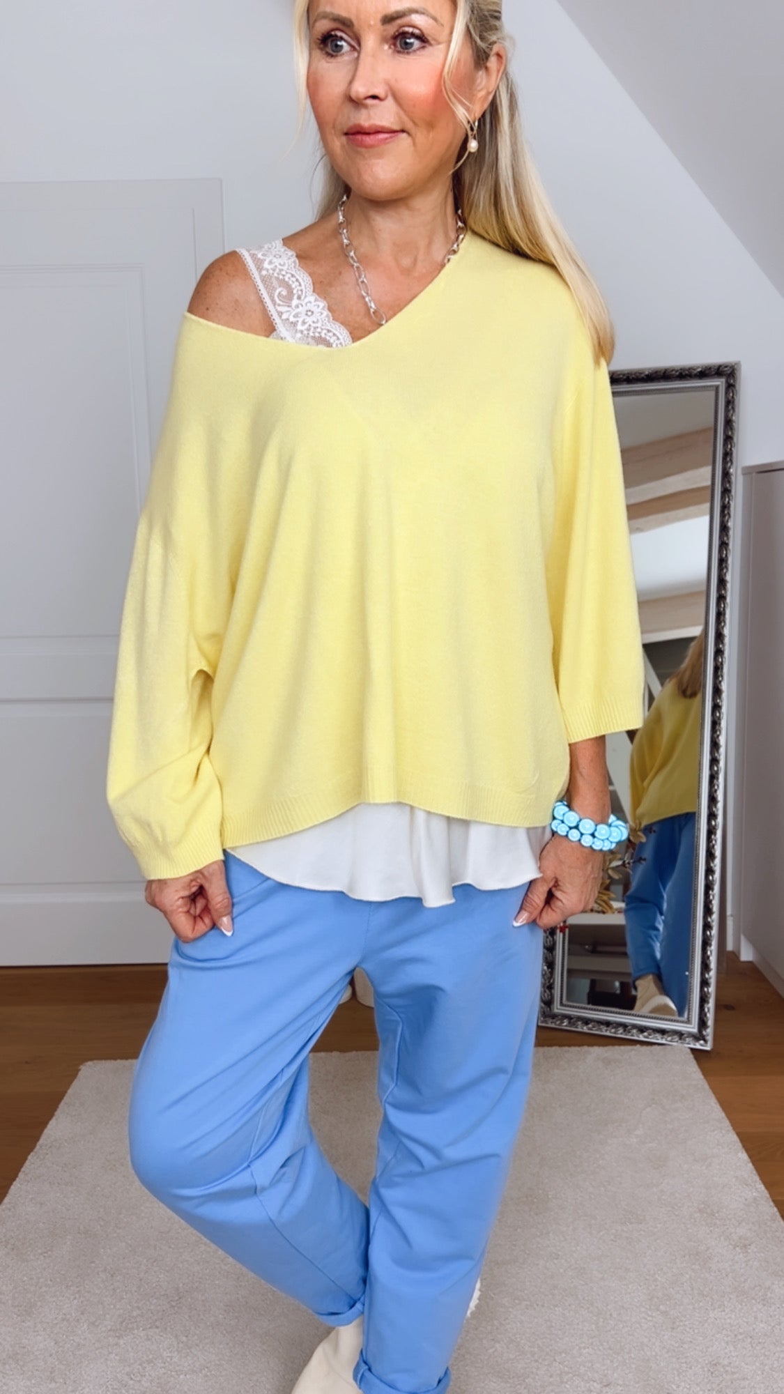 Pulli Vtiara – Leichter Feinstrick mit V-Ausschnitt | Made in Italy