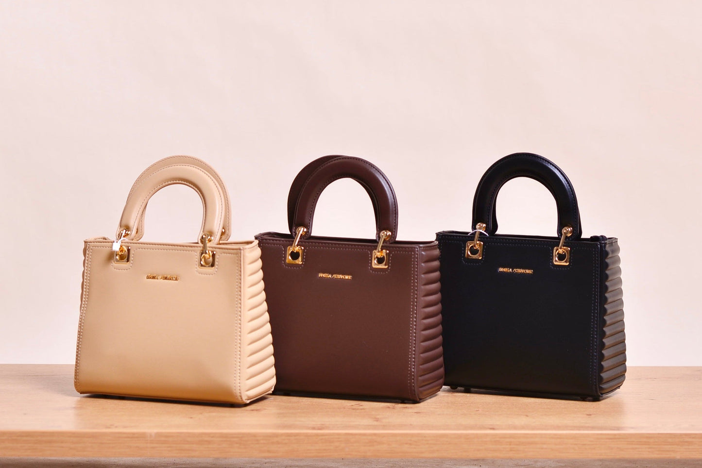 Tasche Vbabie – Elegante Mini-Handtasche mit Gold-Details