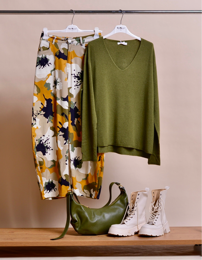 Pullover Variadne – Feinstrick mit V-Ausschnitt | Made in Italy