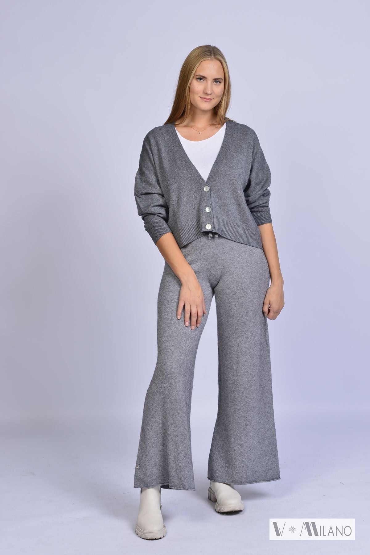 Feinstrickjacke V. Joy – Modern Chic Cardigan