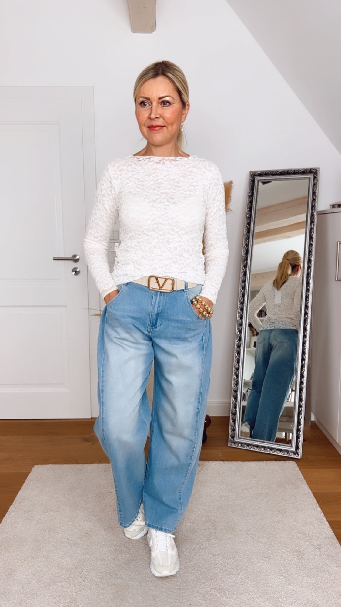 Pullover Vamelia – Feminine Lace Chic | Made in Italy