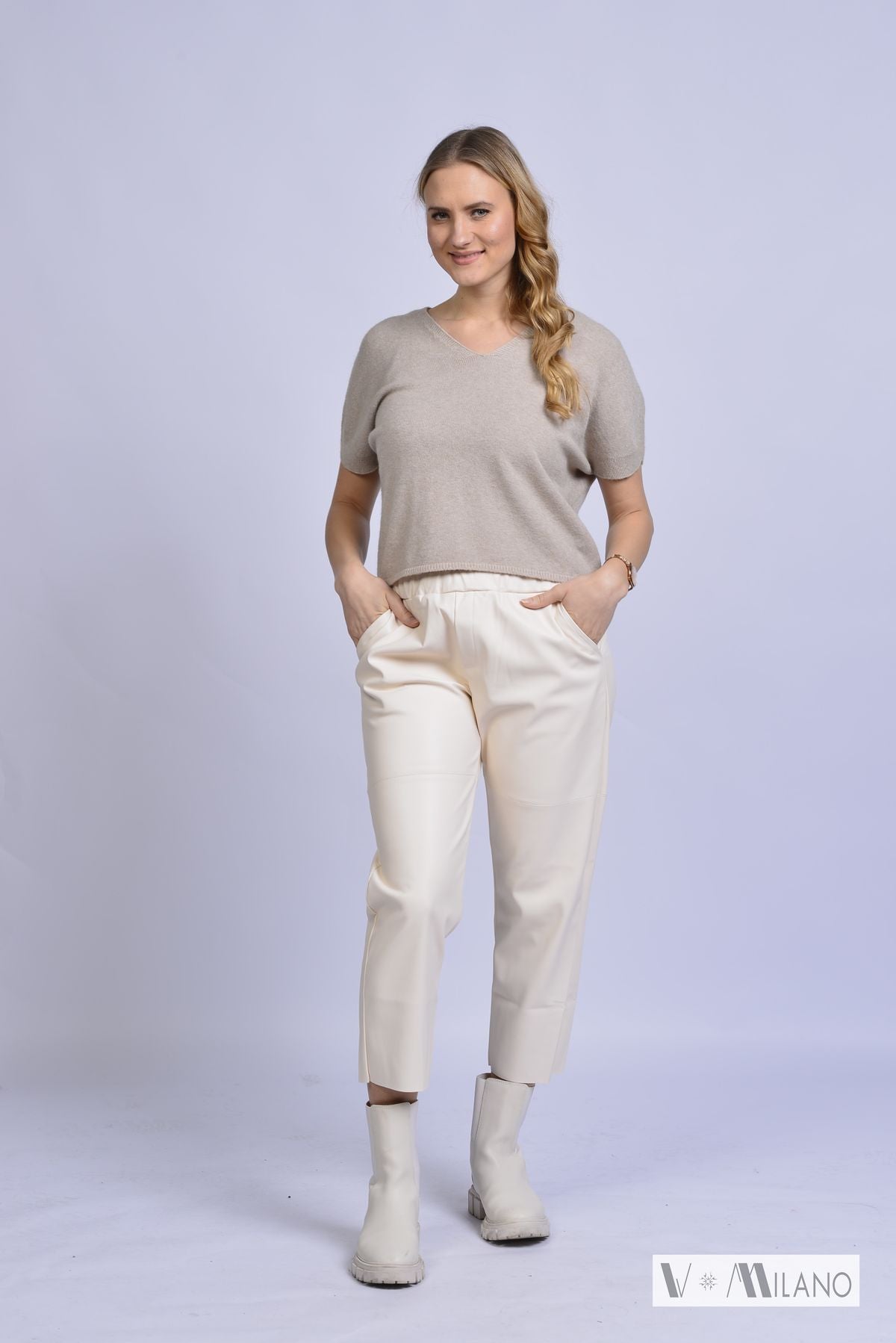 Pullunder Vaufgeschlossen – Feinstrick mit V-Ausschnitt | Made in Italy