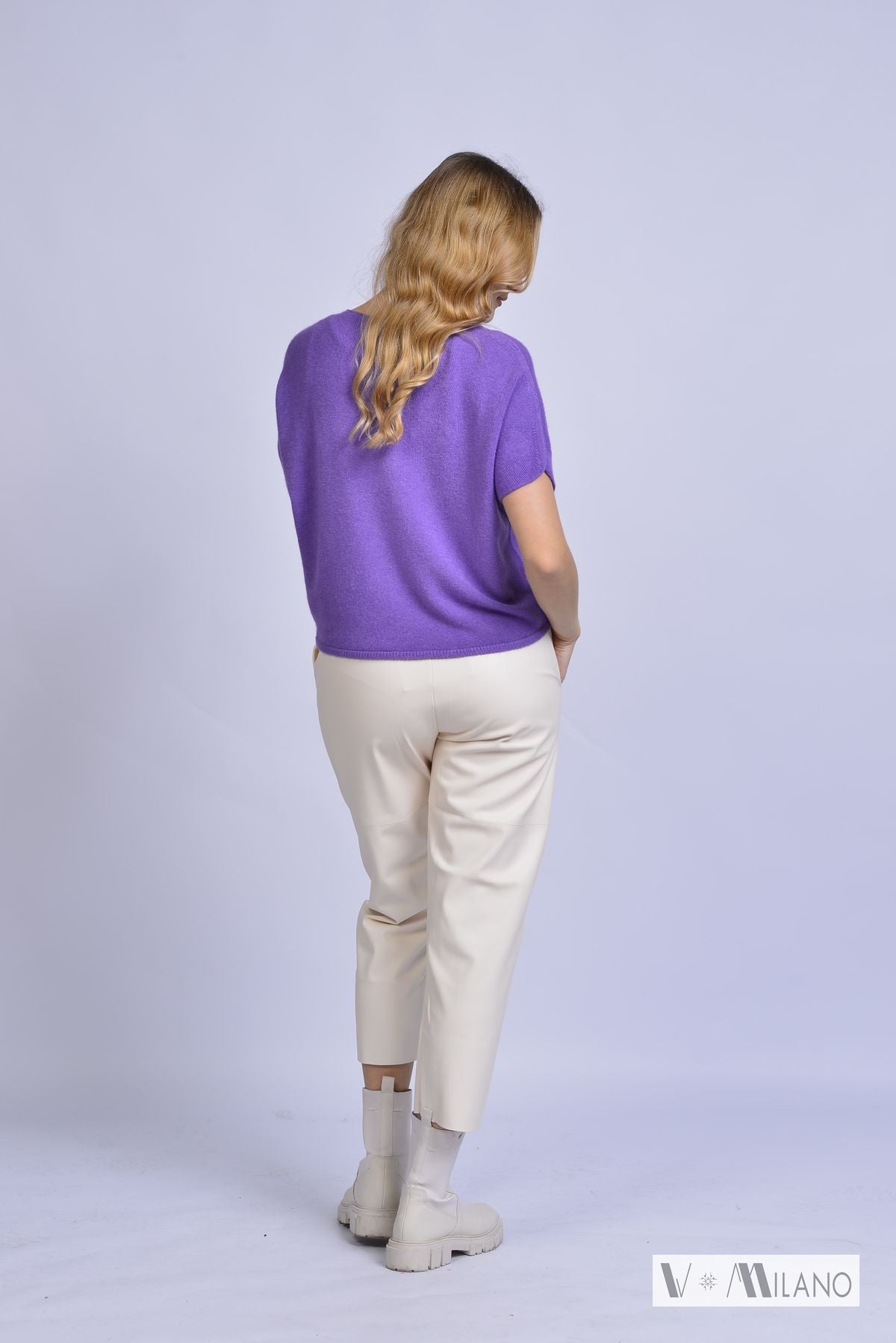 Pullunder Vaufgeschlossen – Feinstrick mit V-Ausschnitt | Made in Italy