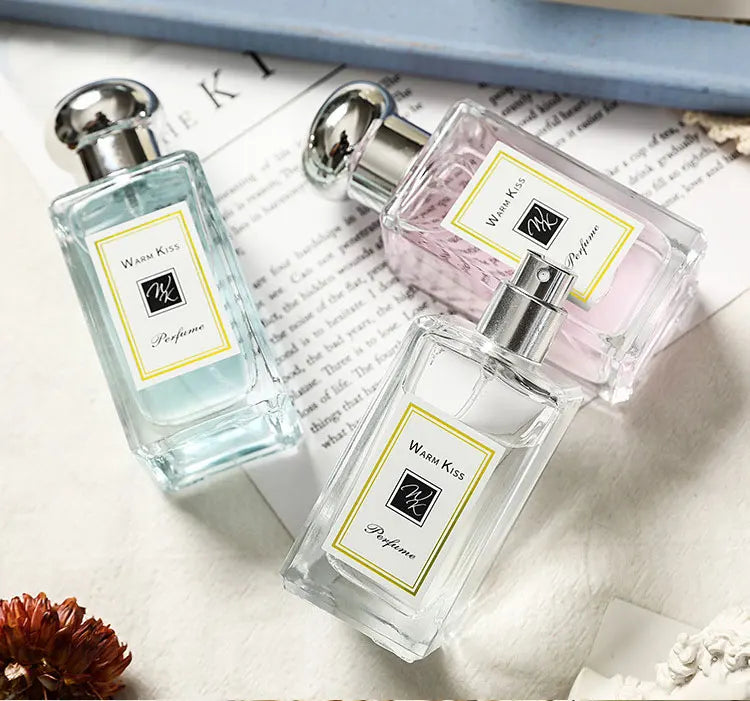 WARM KISS Fruity Perfume – Damen Parfum mit fruchtiger Note (50 ml)