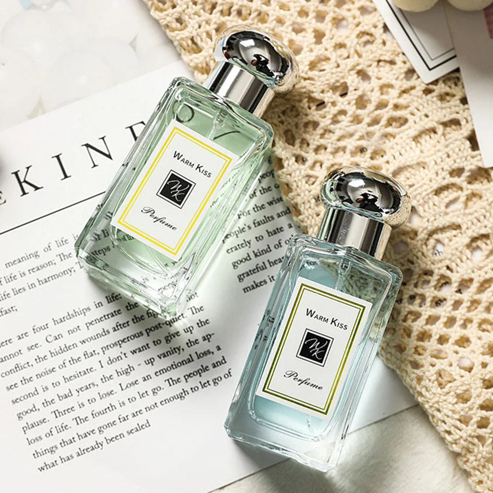 WARM KISS Fruity Perfume – Damen Parfum mit fruchtiger Note (50 ml)