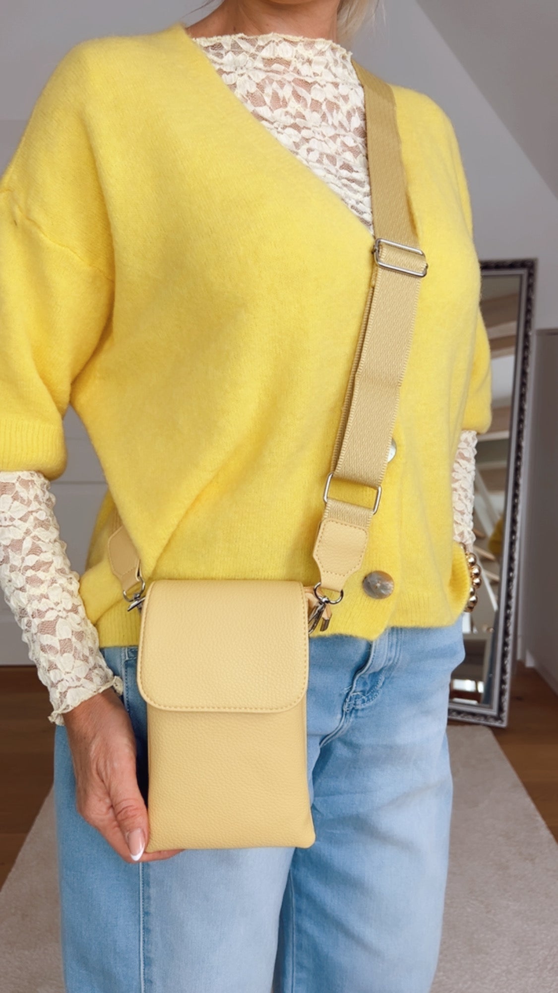 Tasche Vhady – Minimalistische Crossbody Bag in eleganter Leder-Optik