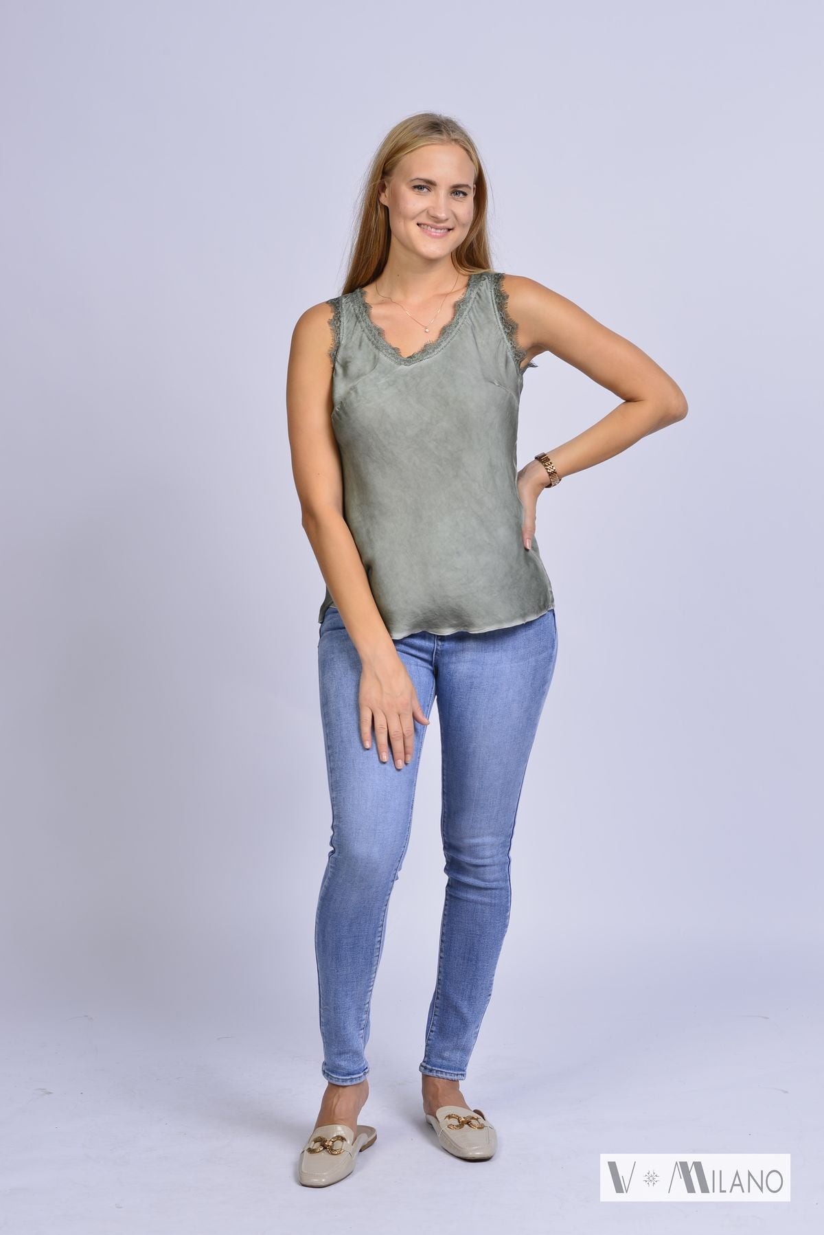 Top Natalie – Femininer Chic mit edler Spitze