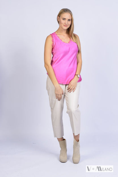 Top Natalie – Femininer Chic mit edler Spitze