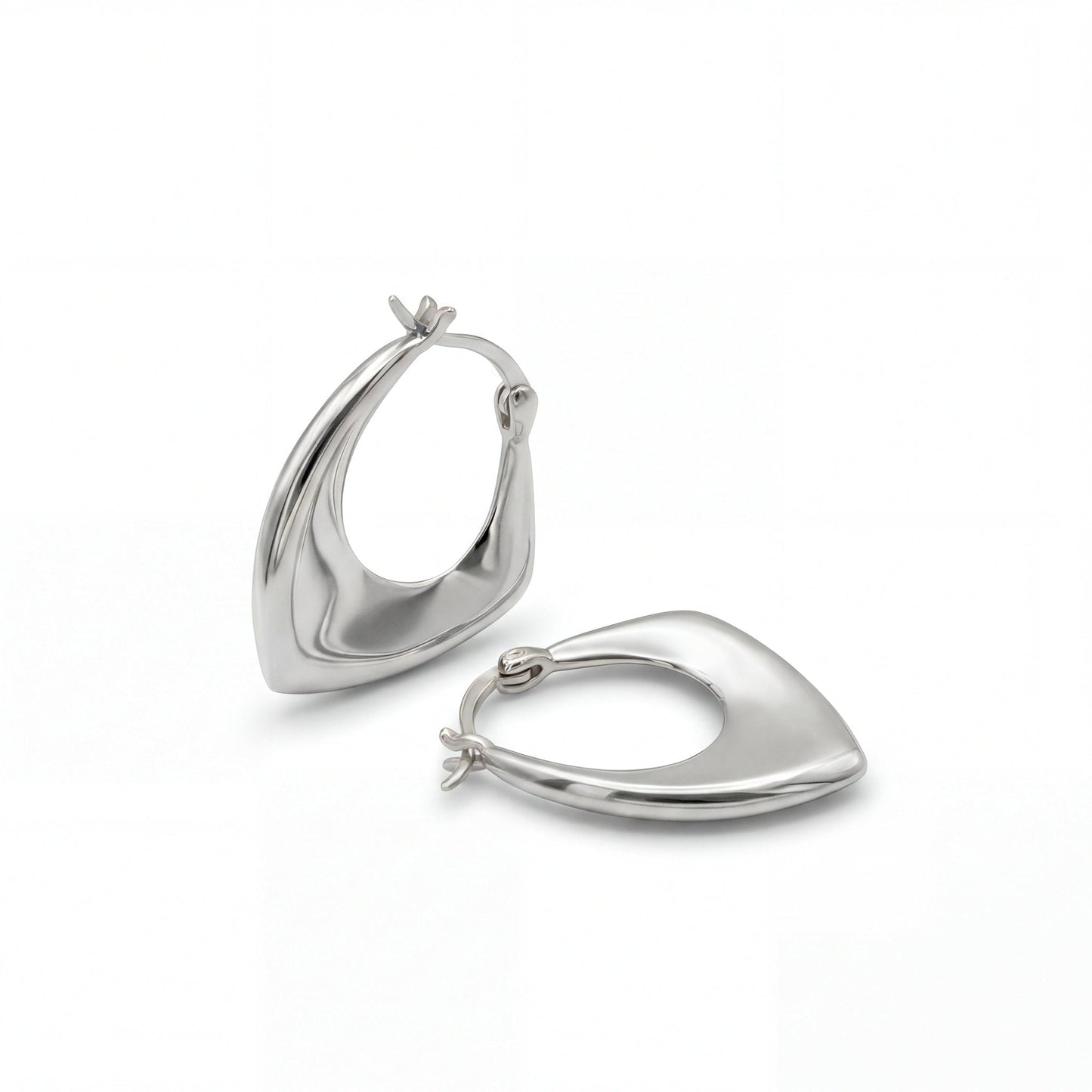 Creole Aurea – Organisch geschwungene Creolen aus 925 Sterling Silber