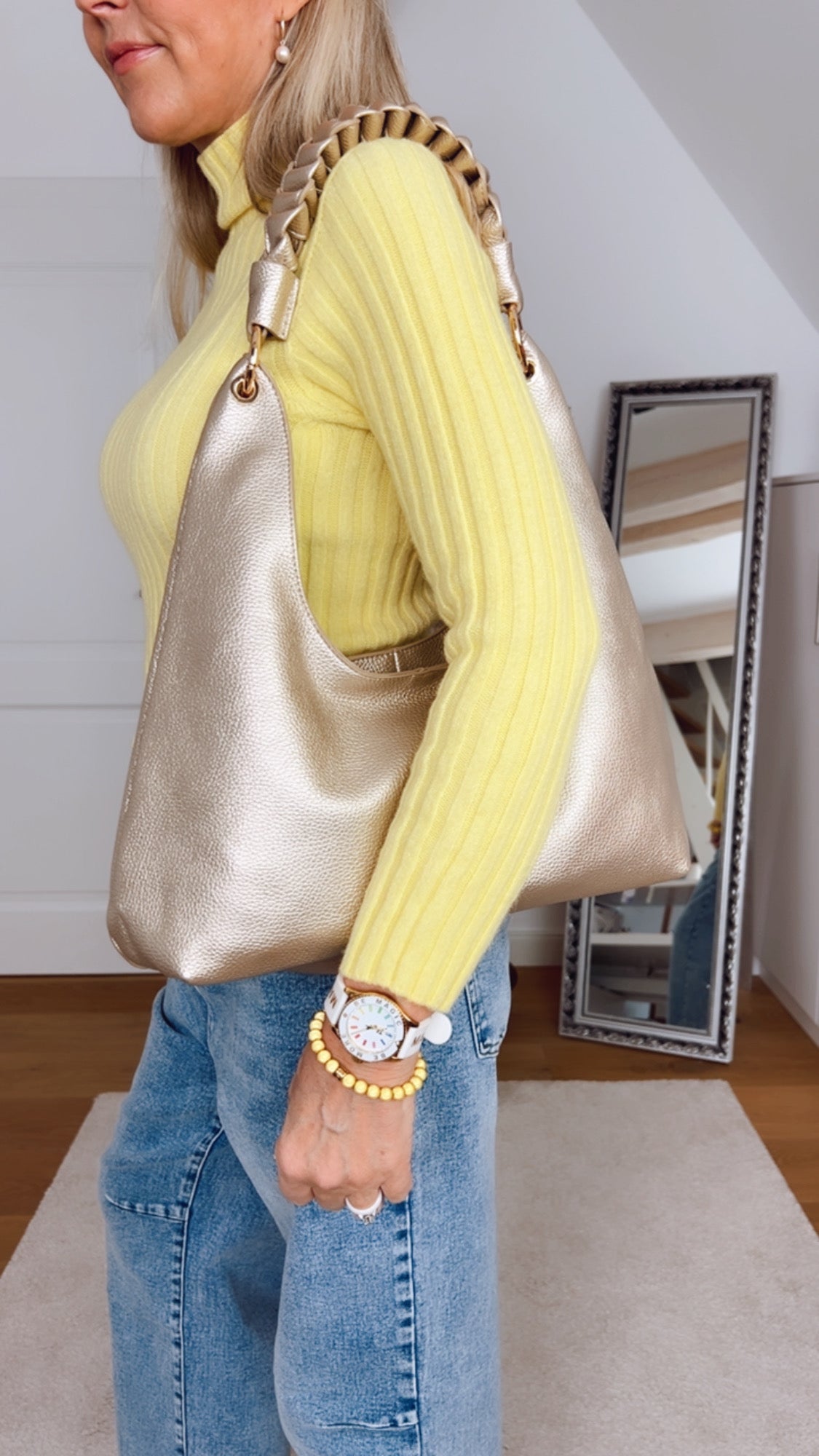 Tasche Vallegra – Elegante Hobo Bag mit geflochtenem Henkel