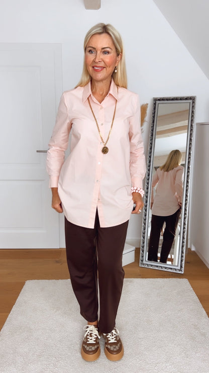 Bluse Vivia – Zeitlose Baumwoll-Eleganz