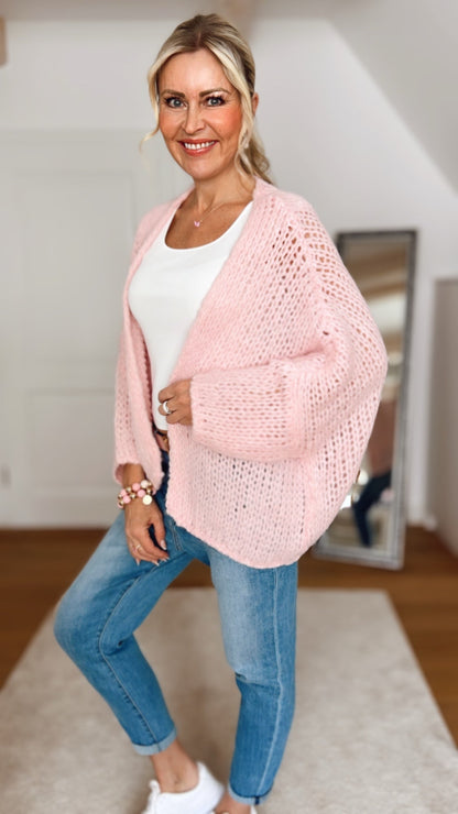 Strickjacke Vlora – Bold Cozy Cardigan