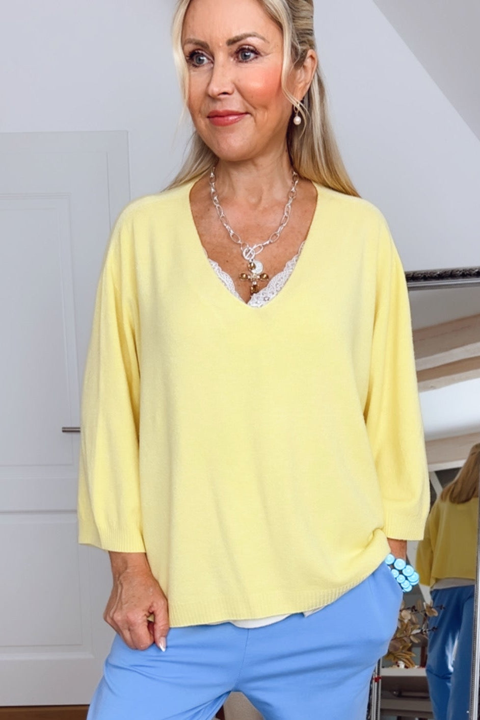 Pulli Vtiara – Leichter Feinstrick mit V-Ausschnitt | Made in Italy