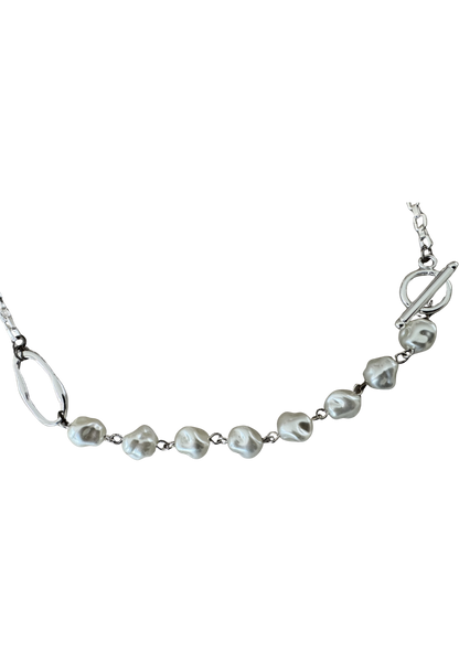 Leslii Damen Halskette mit Perlen & Gliederkette – Moderne Eleganz in Silber-Optik