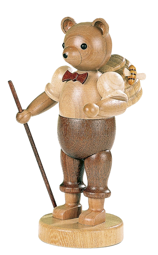 Bärenwanderer mit Stock und Rucksack – 15 cm Holzfigur von Müller Kleinkunst aus Seiffen